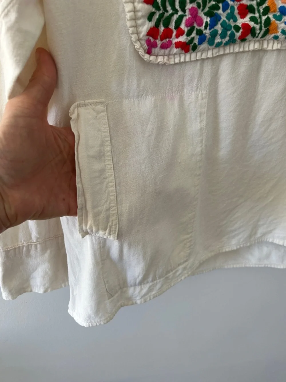 Vintage Embroidered Boho Pullover Top - Hippie Floral Bib and Wide Collar - Picture 4 of 16